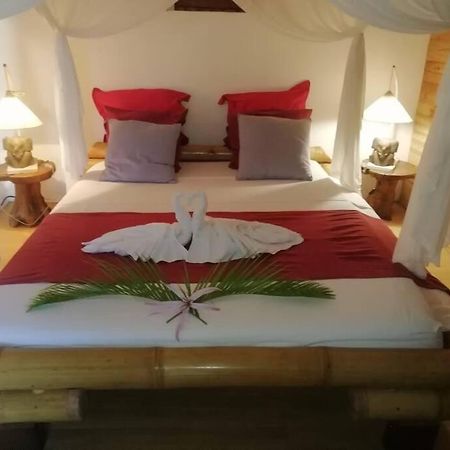 Bungalow Atypique Ti Bambou A 500M De La Plage Сент-Анн Екстер'єр фото