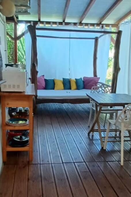 Bungalow Atypique Ti Bambou A 500M De La Plage Сент-Анн Екстер'єр фото