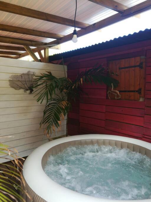 Bungalow Atypique Ti Bambou A 500M De La Plage Сент-Анн Екстер'єр фото